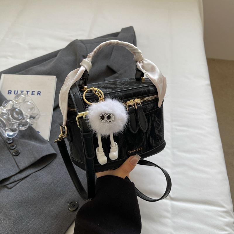 Handheld Box Bag Women's New Fashion Small Square Bag Commuter Versatile Messenger Bag