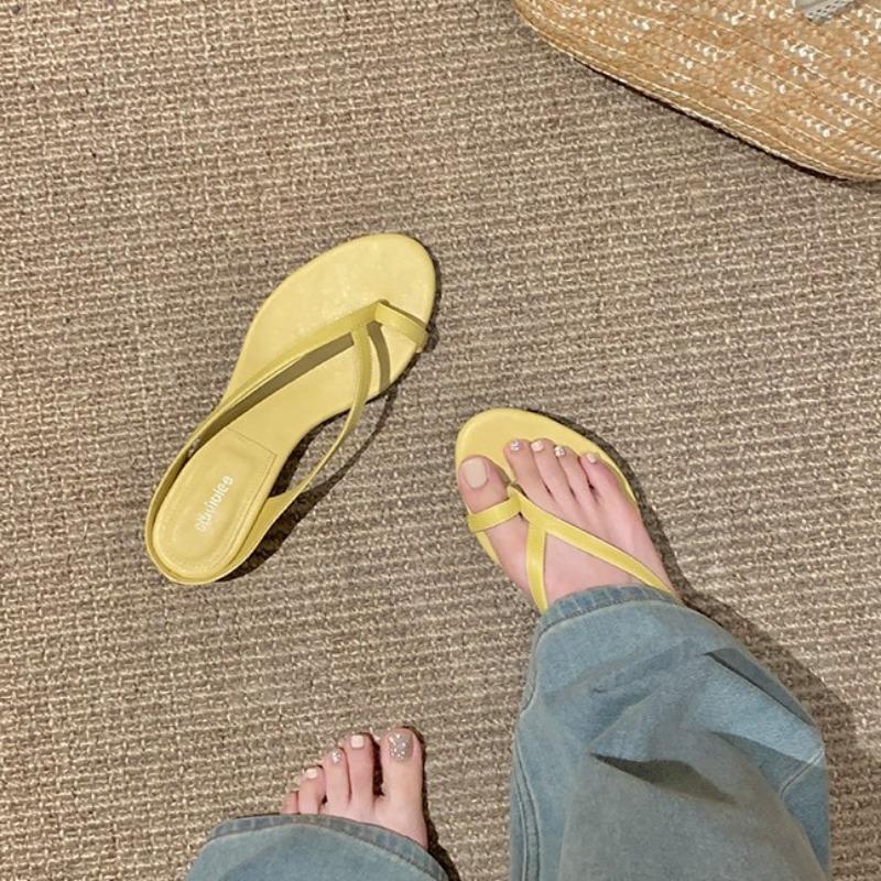 Sheepskin version temperament set toe slippers women's summer wear minimalist thin strap round head thick heel cool slippers