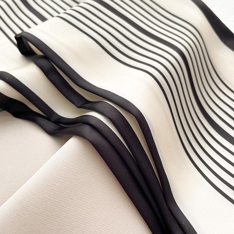 Lenço longo de seda listrado para prender o cabelo de mulher de escritório