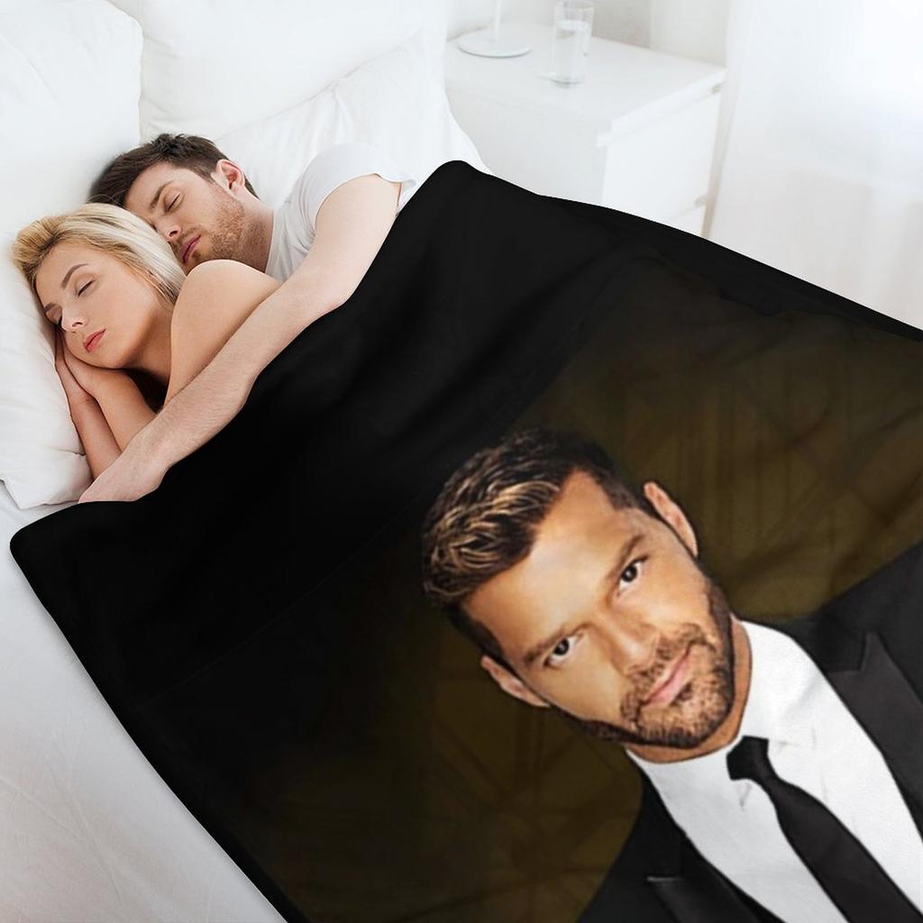 Can Ricky Bin Martin Ing Tour 2020 T-Shirtcan Ricky bin Martin ing tour 2020 Throw Blanket Flannels for sofa decorative Blankets