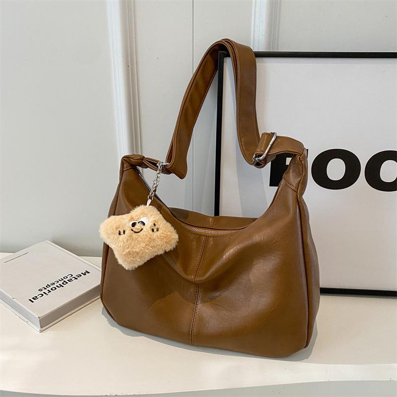 

Retro Soft Leather Tote: Women s 2026 Summer Large Capacity Casual Crossbody Shoulder Bag Without pendant