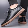 Fashion Male Lightweight Skate Shoe Mens Stylish Sneakers Leather Outdoor Vulcanize Shoes Handmade Flats 2025 New Men Casual Footwear