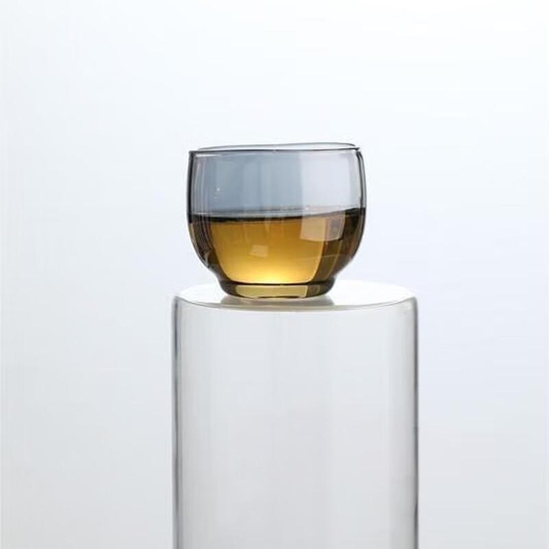 Genomskinlig Tekanna i Högborosilikatglas med Trähantag