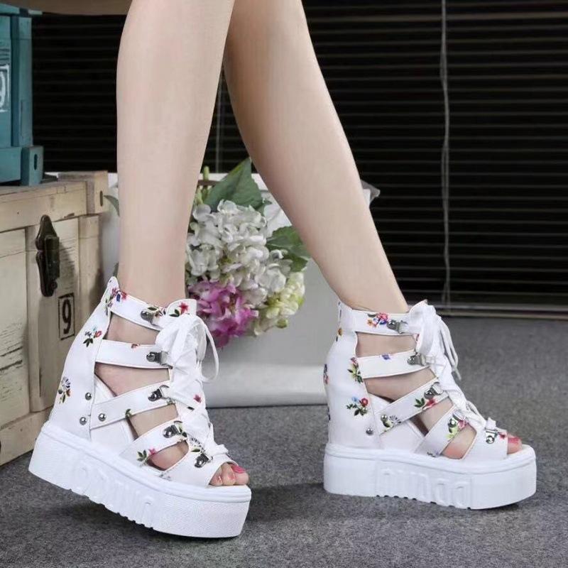 

Fairy wind sandals female 2025 summer new popular small wedge heel thick sole inner height increase dad sports sandals 39