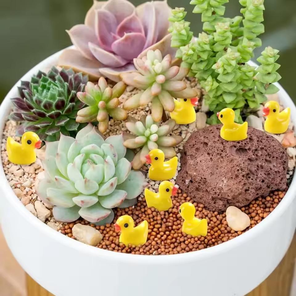100/200 stk Harpiks Mini Duck Miniatyrfigurer Ornamenter Dekor Gul Dyrehage Håndverk Tiny Duck Landskap Planter Fe