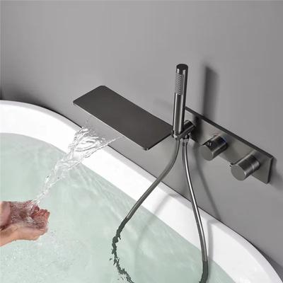 Badkamer en toilet – Bad- en douchekranen