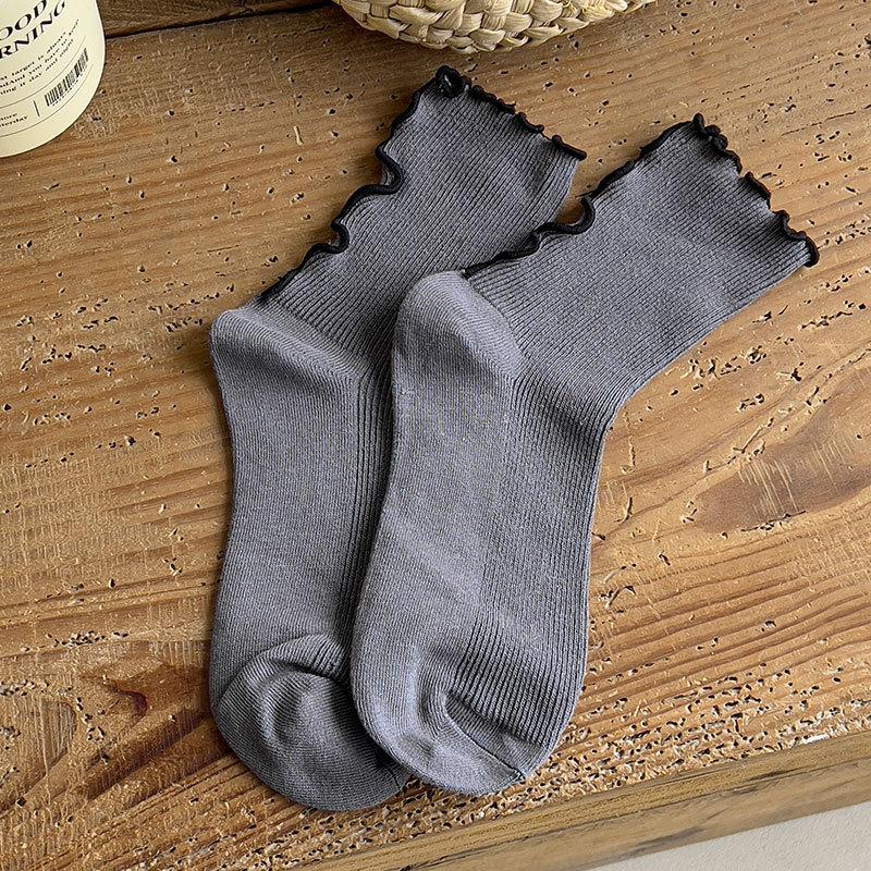 Black Fungus Lace Socks for Women, Mid-calf Socks for Spring and Autumn, Coffee-colored Socks for Autumn and Winter
