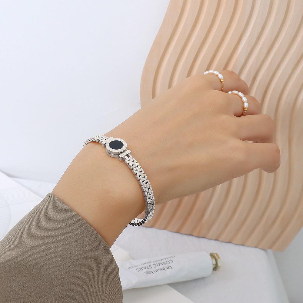 Rose Gold Roman Numeral Titanium Steel Bracelet for Women – Elegant, Versatile & Vintage European-American Style