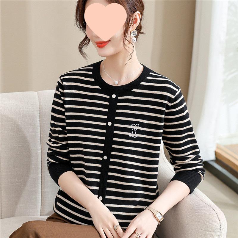 Mom's 2025 Autumn Striped Long-Sleeve Knit Sweater for Middle-Aged & Elderly Women