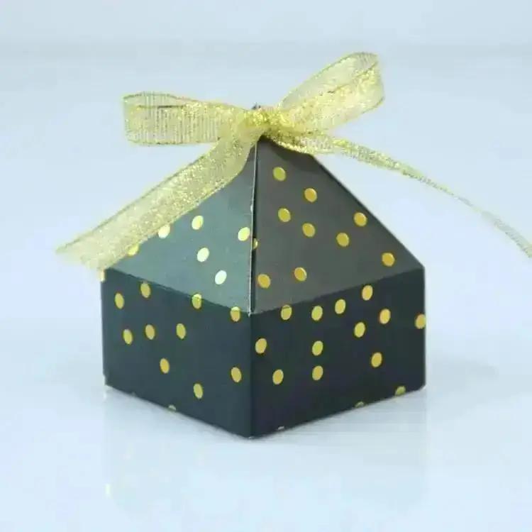 10Pcs European Style Hot Stamping Candy Box Creative Silver Hot Stamping Dot Pyramid Candy Box Wedding Chocolate Packaging Boxes