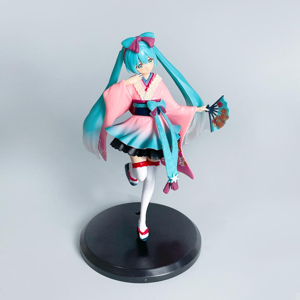 Kizuna Ai and the Long-hair Princess Miku Figurines, Anime-style Cute Girl 2D Model Decorative Items, Gifts and Souvenirs.