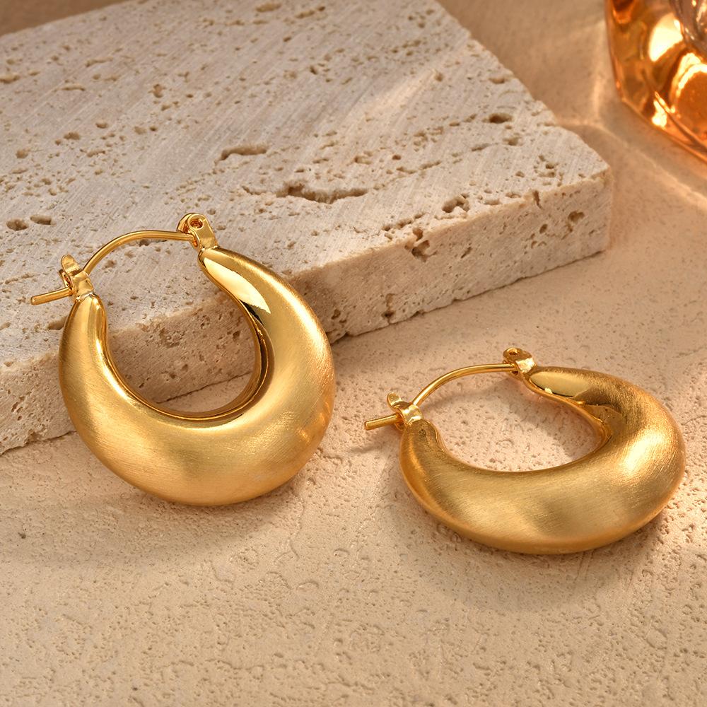 

2026 European Minimalist Chunky Hoop Earrings - Brushed Gold Hollow Teardrop Ear Buckles for Women Retro Commuter Jewelry