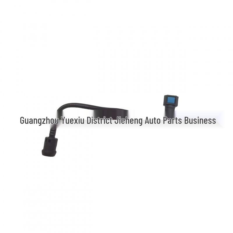 Volvo XC40 1.5 Expansion Tank Water Hose 32224971