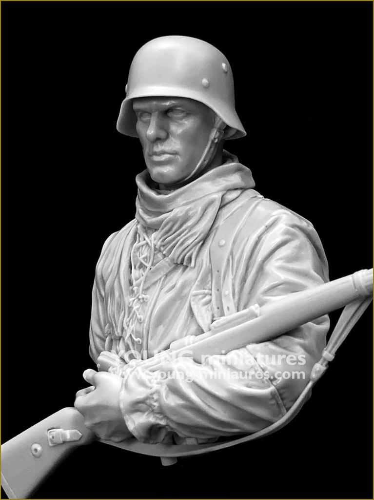 Young Miniatures 1/10 Scale WWII German Waffen-SS Young Infantryman with Rifle Bust Resin Kit YM18101 (Person)
