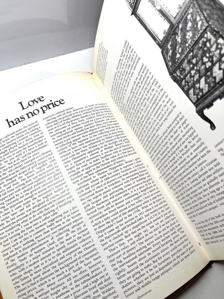 [USED] Rare Books Collecting Antique Furniture