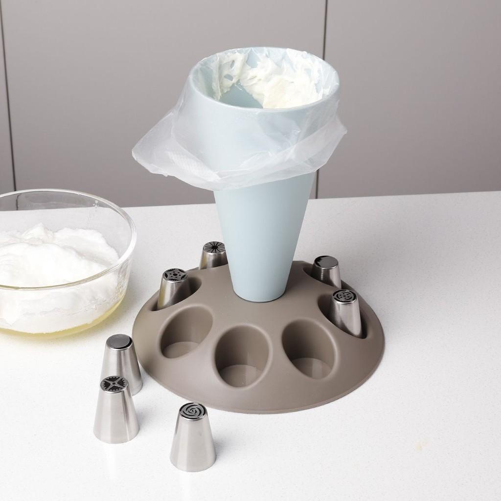 Baking Piping Nozzle Organizer Silicone Cake Decorating Tool Stand For Professional Bakers