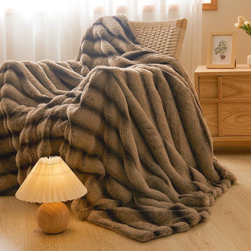 New Thickened Warmth Solid Color Coral Fleece Bed Blanket Fluffy Soft Double-sided Throw Blanket Seasons Universal Sofa Blanket
