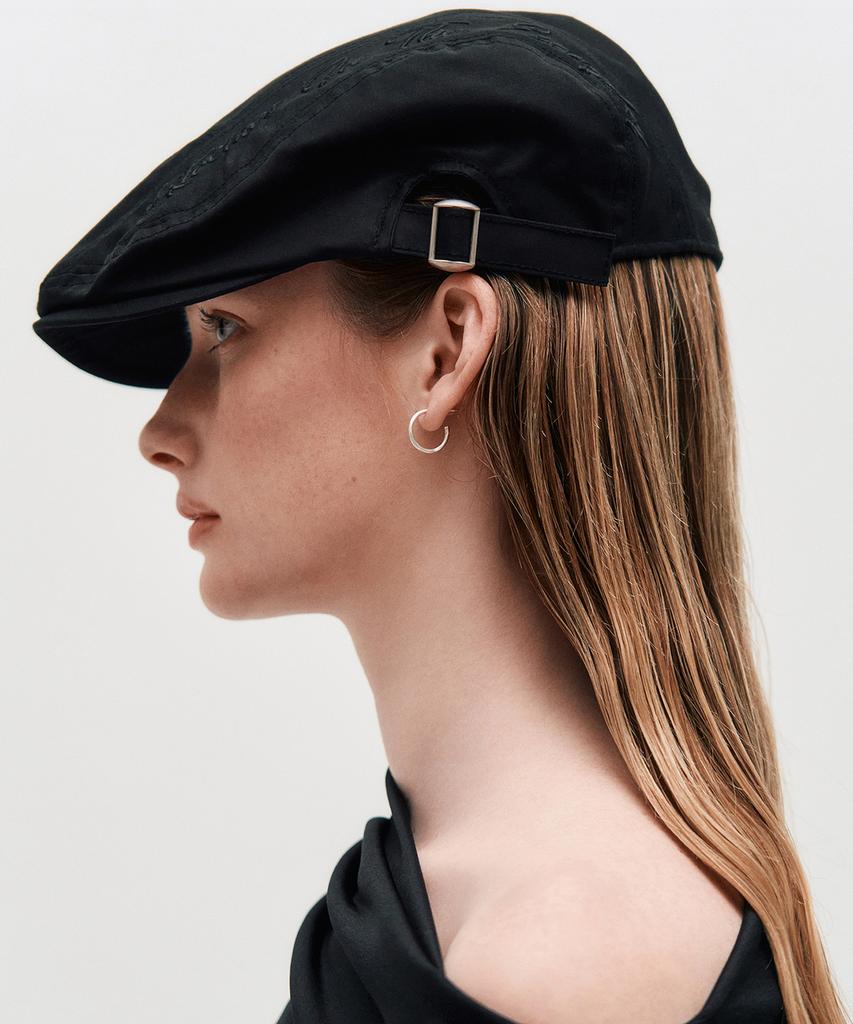 Kimjisu Embroidered Hunting Cap _ Black