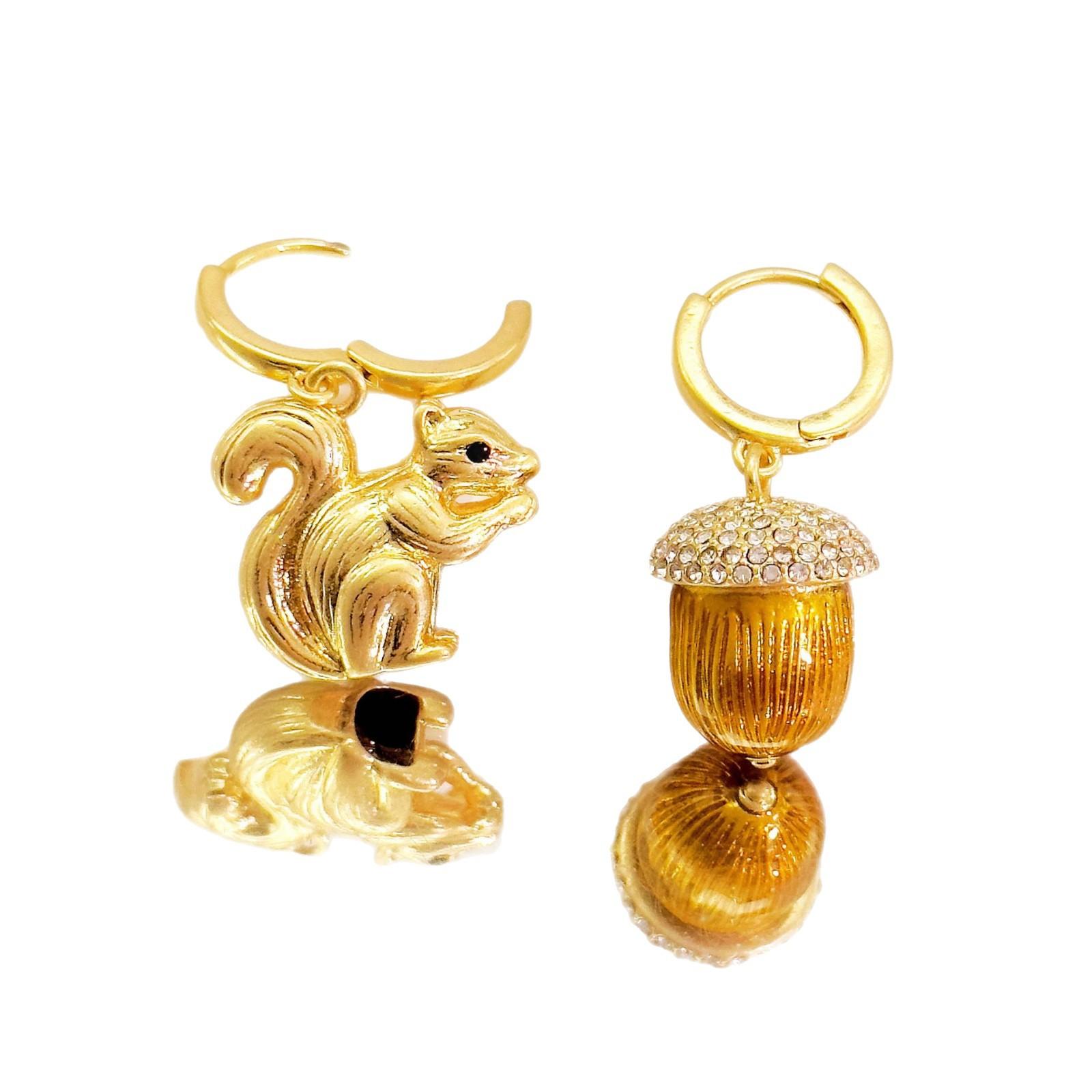 

Creative, Cute Little Squirrel Nut Zircon Earrings, Niche Fashion Light Luxury Earrings