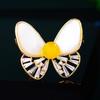 New Elegant Baroque Pearl Natural Shell Zircon Butterfly Brooches for Women Coat Clothing Accessories Pins Creative Corsage