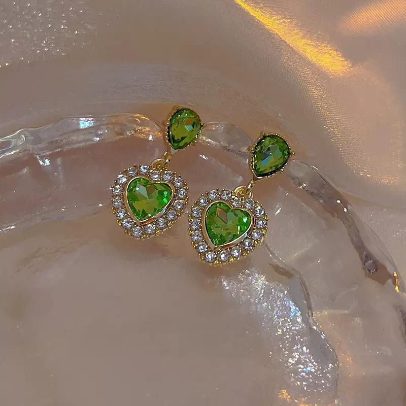 Zirconia Sparkling Green Crystal Love Heart Dangle Earrings Fashionable Summer Accessories Party Jewelry Birthday Gift for Women