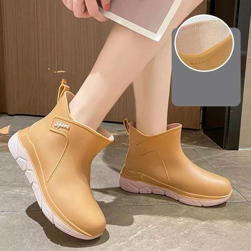 Ladies' Fashionable Low Cut Anti Slip Rain Boots And Rubber Shoes
