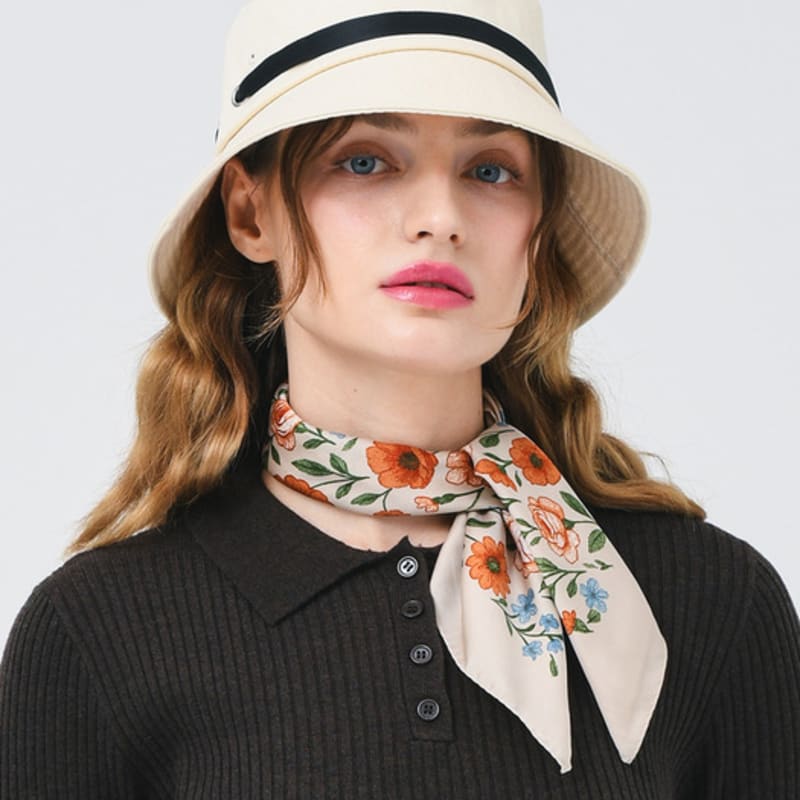 DOYOUKNOWMC ALL SEASON Peony Print Beige Petite Scarf