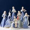 Figurină Muzicală Ceramică Europeană Femeie Occidentală Piesă de Artă Decor Creativ pentru Casă Living Dulap de Vin Dormitor