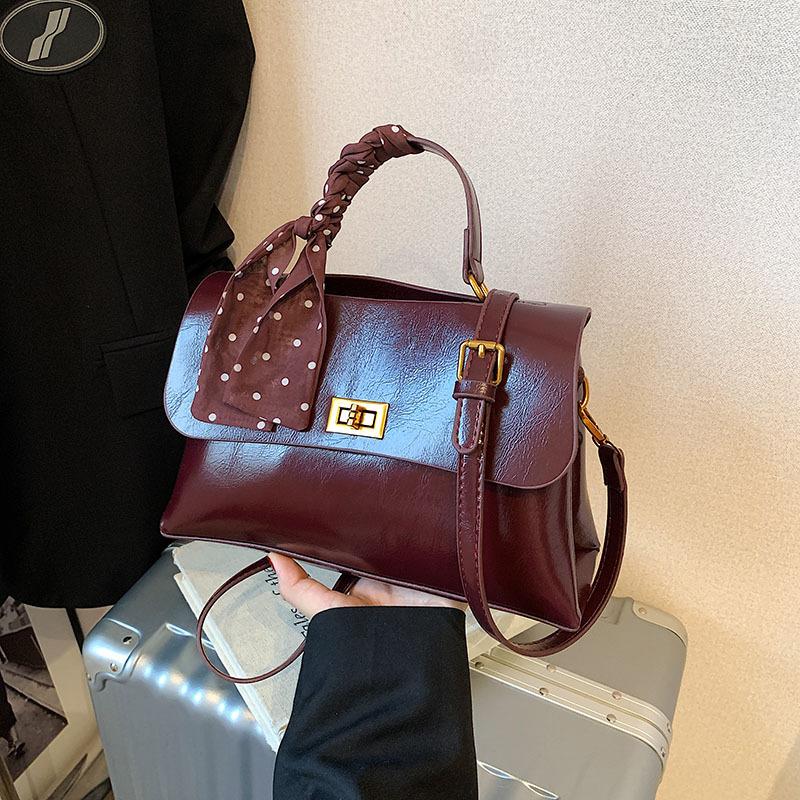 Premium Sense Hand Carry Small Square Bag Women's Spring New Fashion Shoulder Messenger Bag Work Commuter Bag