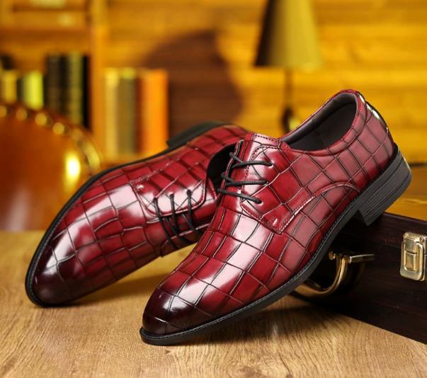 Nové pánské špičaté kožené šněrovací ležérní boty Oxford se vzorem krokodýlí kůže Pánská svatební obuv na ples Zapatos Hombre