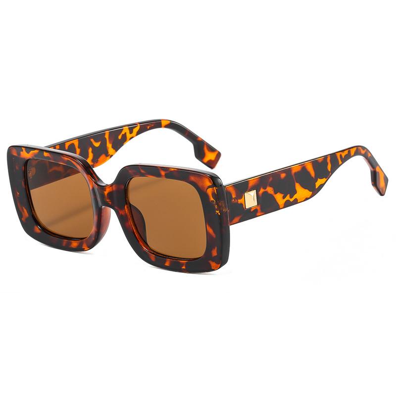 

Classic Rectangle Sun Glasses Glasses Rectangular Spectacle Frame Frame Sunglass Women/Men Designer Style Style Eyeglasses Ladies Shades Lentes De only 1pcs sunglasses