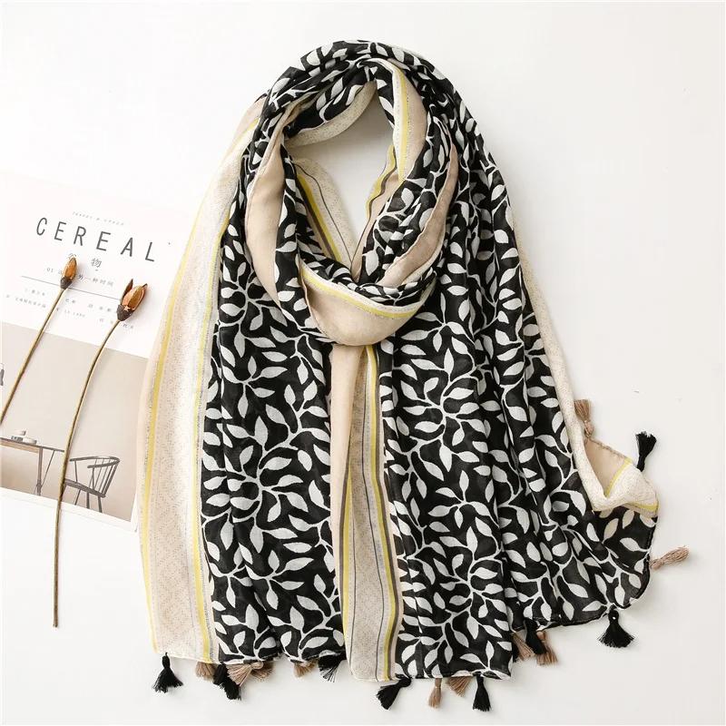 Women Scarf Flower Print Hijab Soft Shawls and Wraps Tessale Female Foulard Designer pashmina Bandana Headscarf