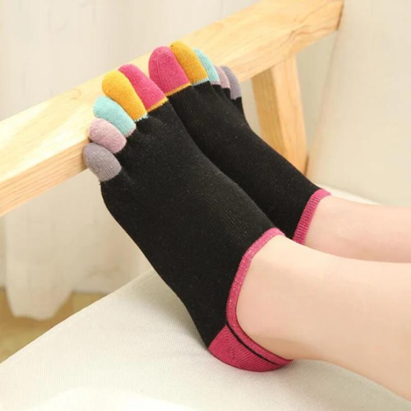 Women Sports Socks Separate Fingers High Tube Five Finger Crew Socks Yoga