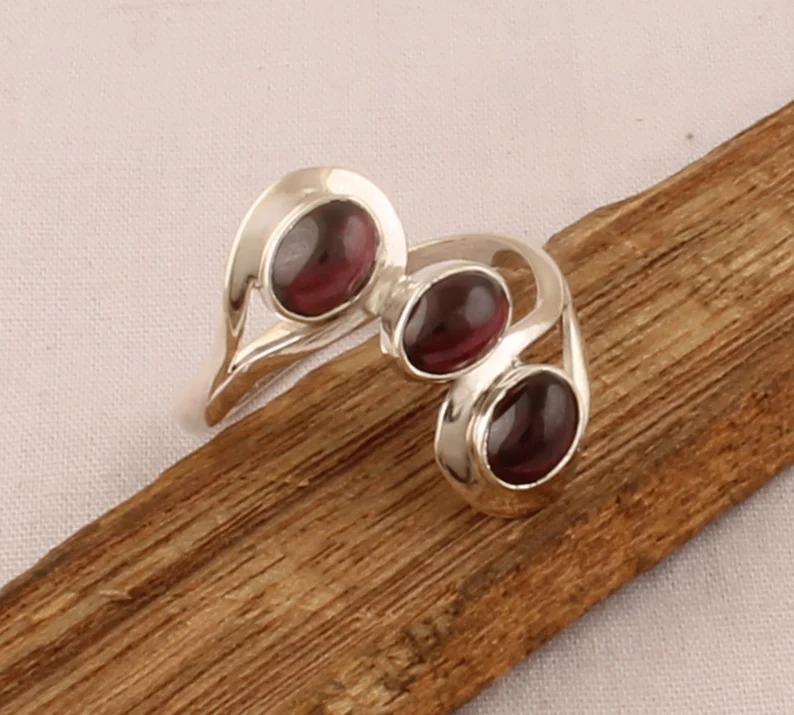 Red Garnet Gemstone Ring, Solid 925 Silver Ring, Statement Ring, Birthstone Ring, Wedding Ring, Silver Jewelry