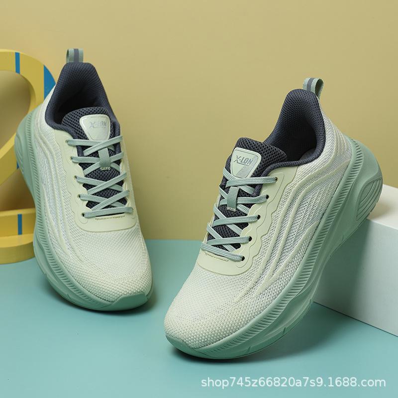 

2025 white dance shoes soft sole summer Yang Liping square dance shoes light sports dance shoes jumping running shoes 44
