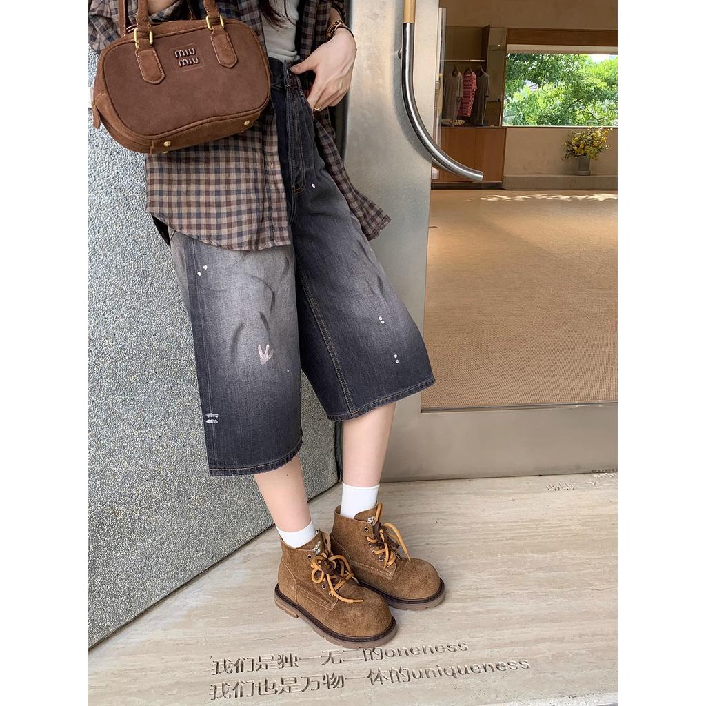 Spot Second Hair! Grape Mother, the Same Style Increases by 4cm~ Fashionable Big Round Head Contrasting Color, Double Shoelaces, Short Martin Boot