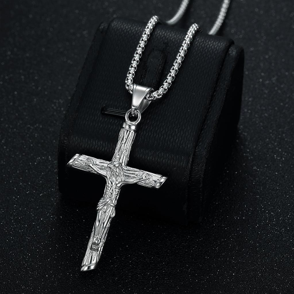 2026 Men's Fashion Personality Party Wear Accessories Cross Pendant Pendant