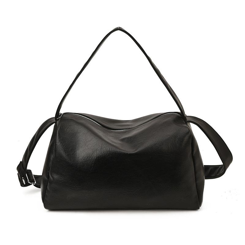 

New soft leather large retro capacity casual messenger bag women s versatile storage shoulder bag simple high-end handbag чорний