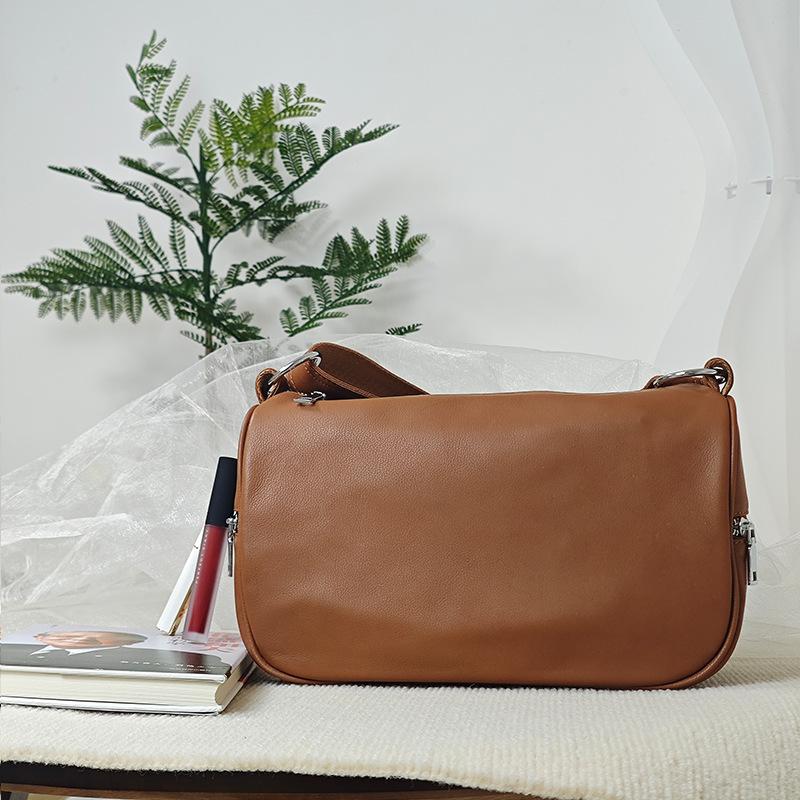 

Simple Messenger Bag, Casual Shoulder Bag, Soft Leather And Lightweight Women S Bag, Solid Color Small Square Bag.