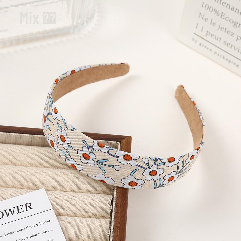 Korean Style Wide Brim Headband: Summer Solid Color Hair Accessory for Women