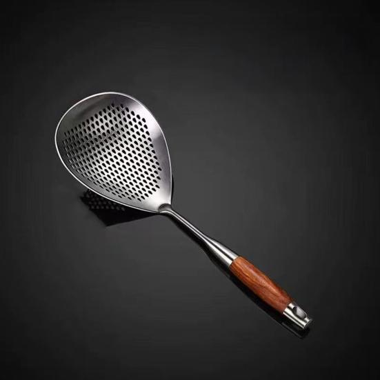 Stainless Steel Large Colander with Extended Handle Fine Leak Holes Soup Pot Strainer for Oil Draining And Skimming Rust-Resistant Strainer Spoon