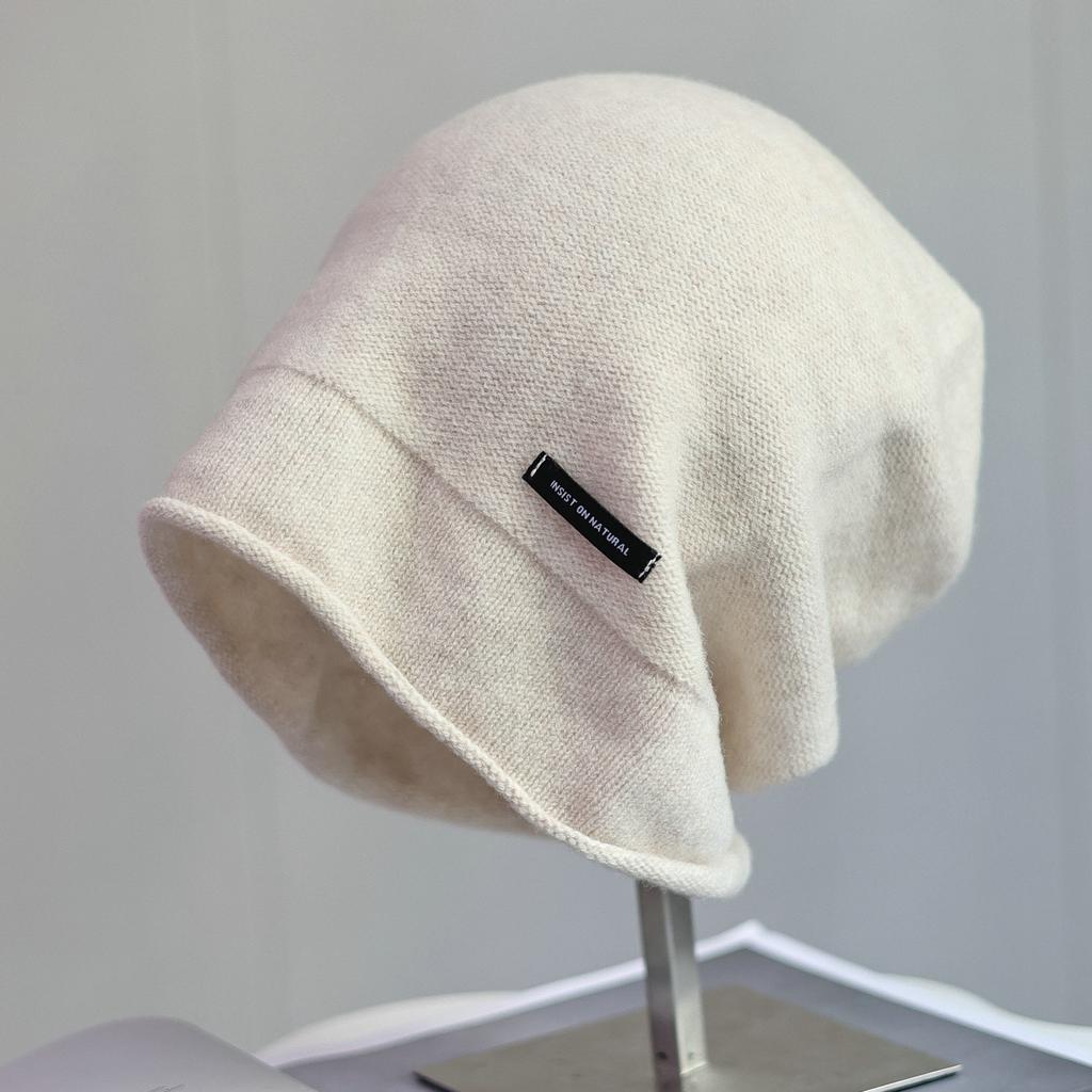 Laid-back Style Soft Knitted Pile Hat with English Logo  Fashionable and Casual Cold Hat for Autumn and Winter