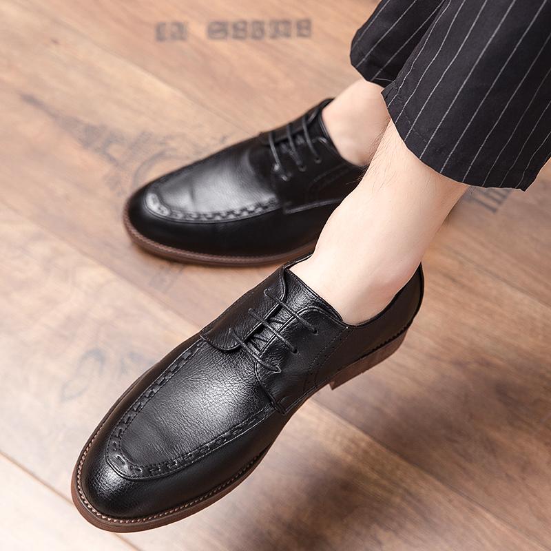Hochwertige Formelle Schuhe Herren Klassische Business Britische Hochzeit Gesellschaftliche Lederschuhe Herren Brogue Herren Kleiderleder Herren Slipper