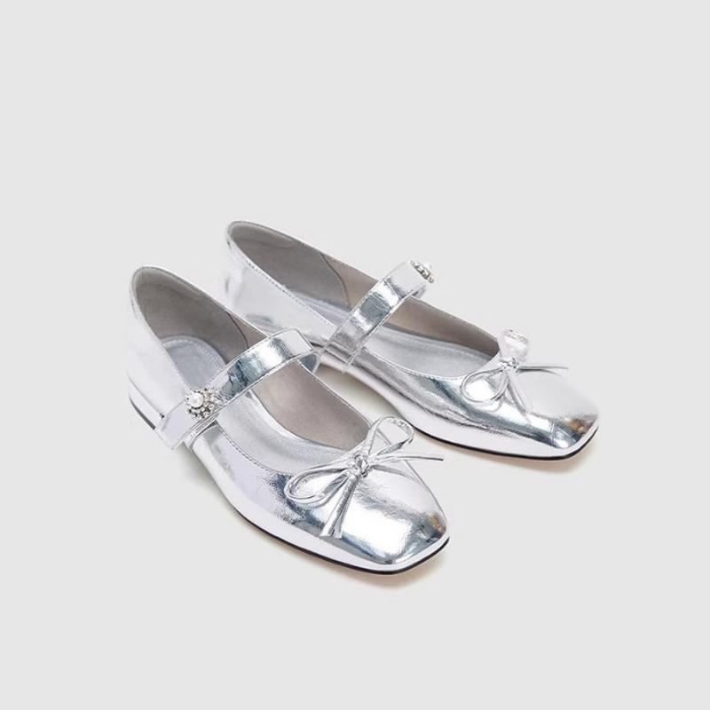 Fashion Summer New Single Head Shallow Mouth Butterfly Knot Patent Leather Crystal Buckle Line with Soft Sole Non-slip Flat Shoes