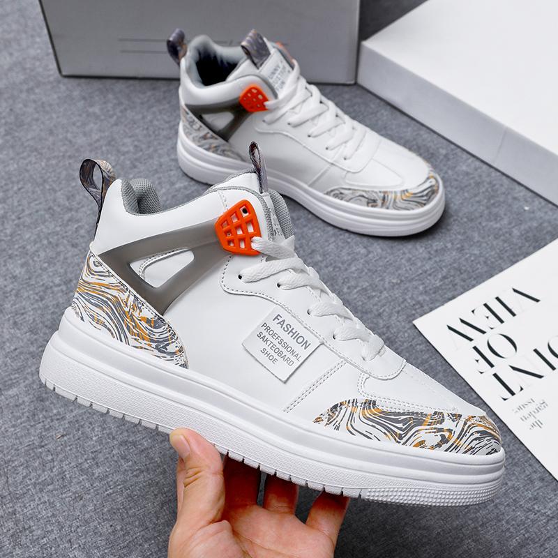 Casual High Top Small White Shoes Men's and Women's Thick Sole Elevating Sports Shoes Skates Comfortable Deodorant Sports Shoes