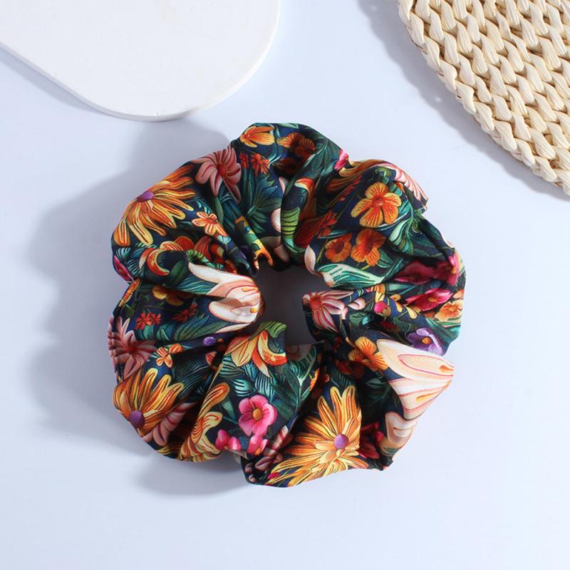 Retro Print Fabric Hair Tie – Stylish Elastic Band for Women's Hair Styling