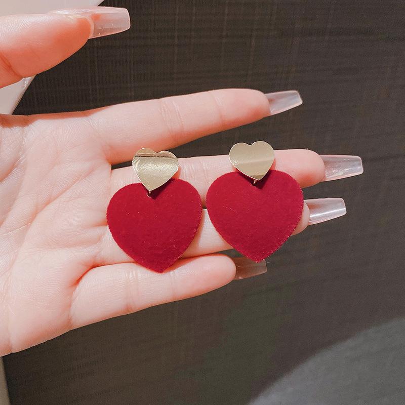 Red Flocking Love Simple High-end Earrings Retro New Atmosphere Earrings Fashionable Atmosphere Versatile Earrings