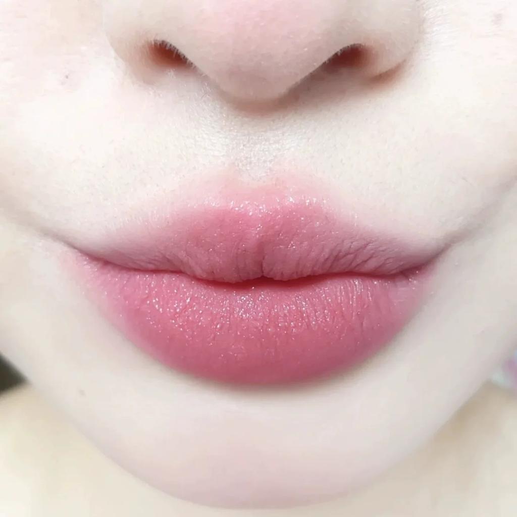 It's like Olive Skin. Its Life Is Lip Lacquer! Smoked Taro Low Saturated Lip Mud Dry Rose Smoke Purple Lipstick