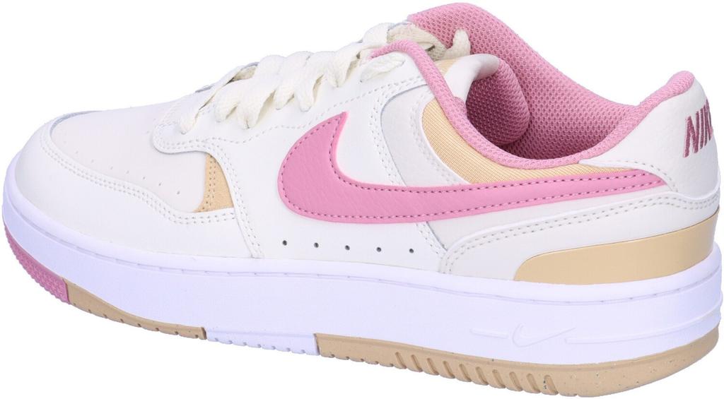 Женские кроссовки Nike Gamma Force Soft Pearl/Elemental Pink/Sesa