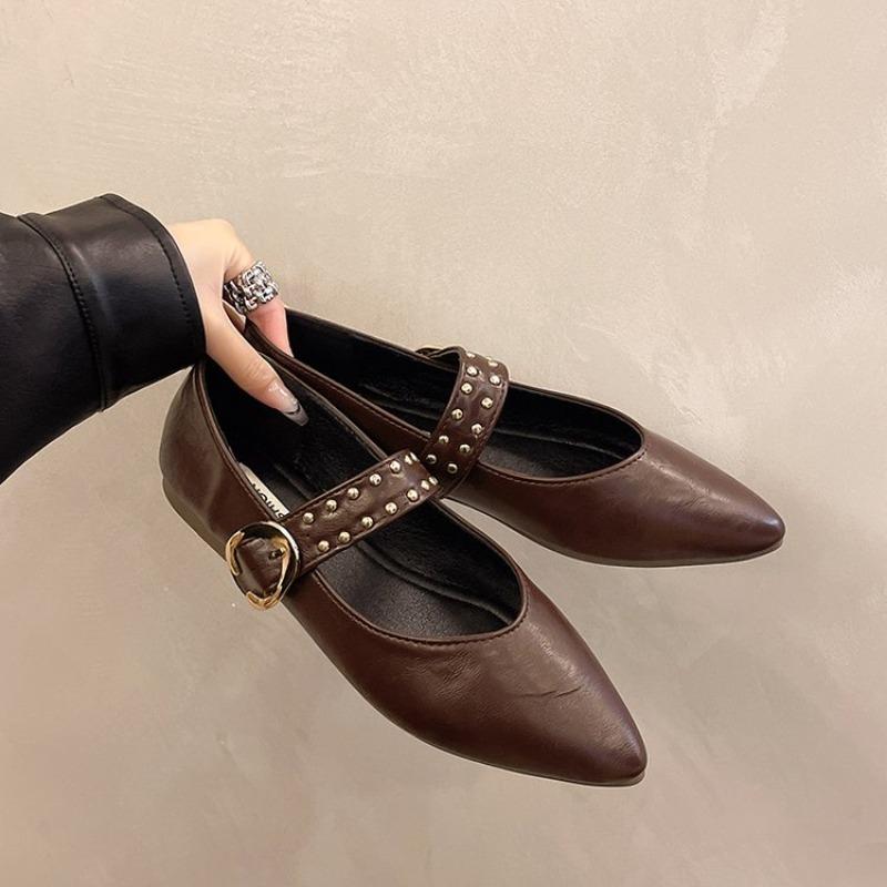 Autumn New Flat Shoes Women's Fashion Pointed Head Shallow Mouth Rivets Soft Sole Anti-slip Wear-resistant Low-top Shoes